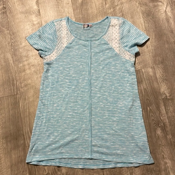 Stripped Lace Shirt - Picture 1 of 5